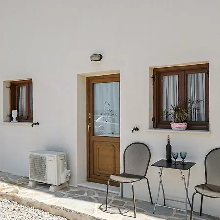 Calma I Naxos Apartment Naxos City